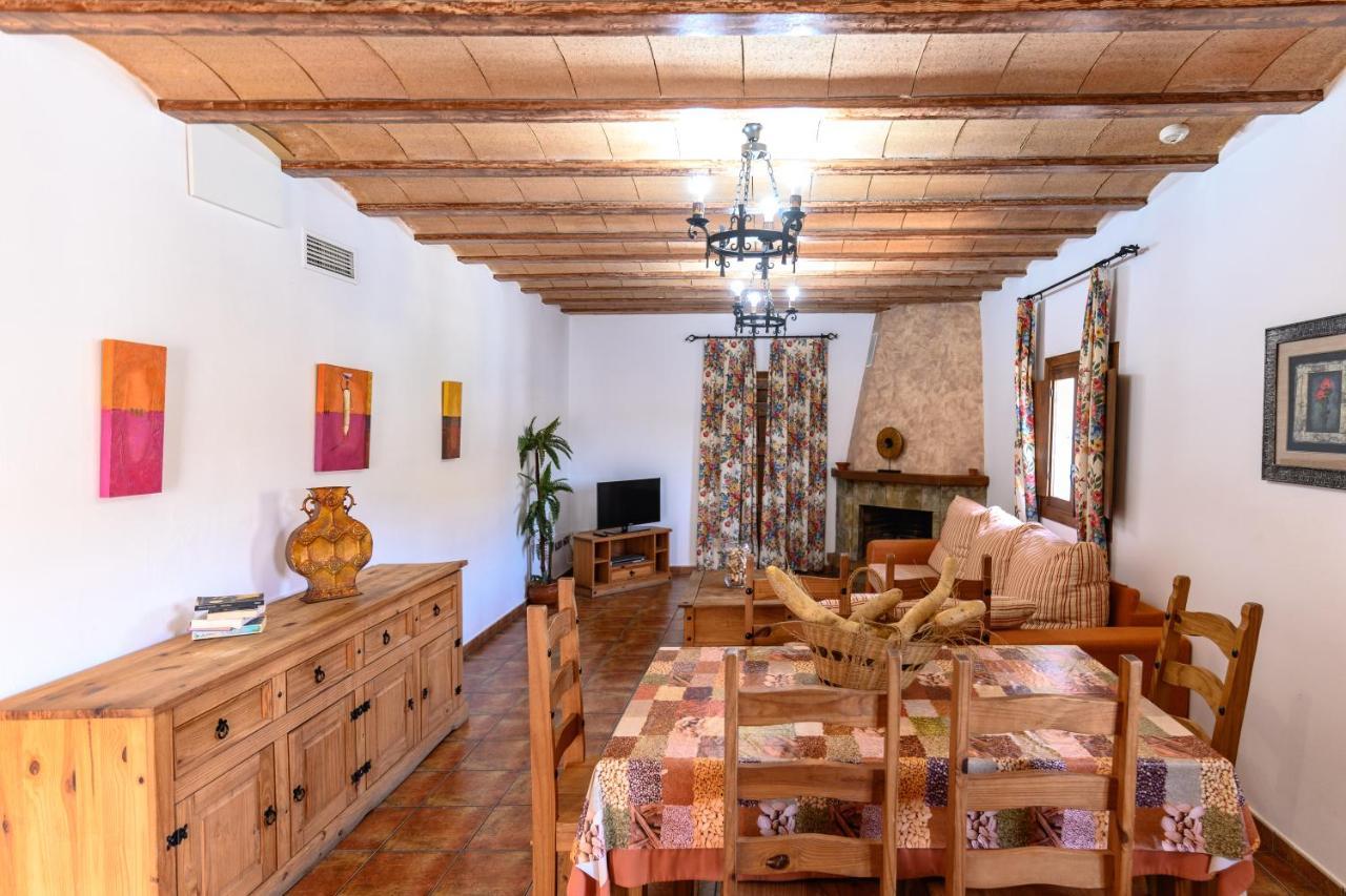 Complejo Rural Sol De Taberno Pensionat Exteriör bild
