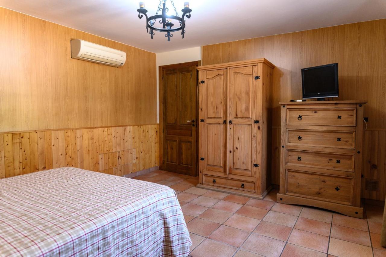 Complejo Rural Sol De Taberno Pensionat Exteriör bild