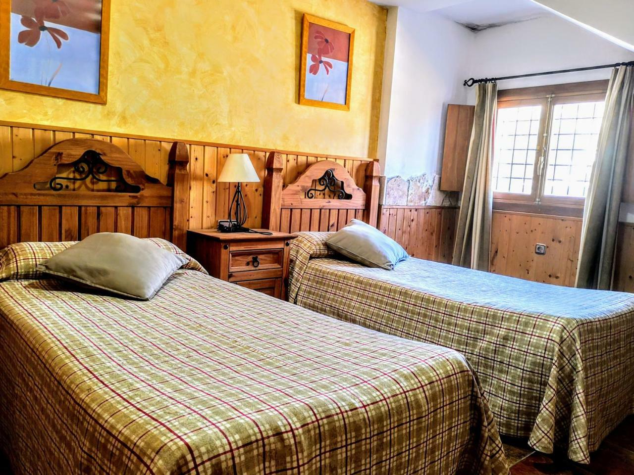 Complejo Rural Sol De Taberno Pensionat Exteriör bild