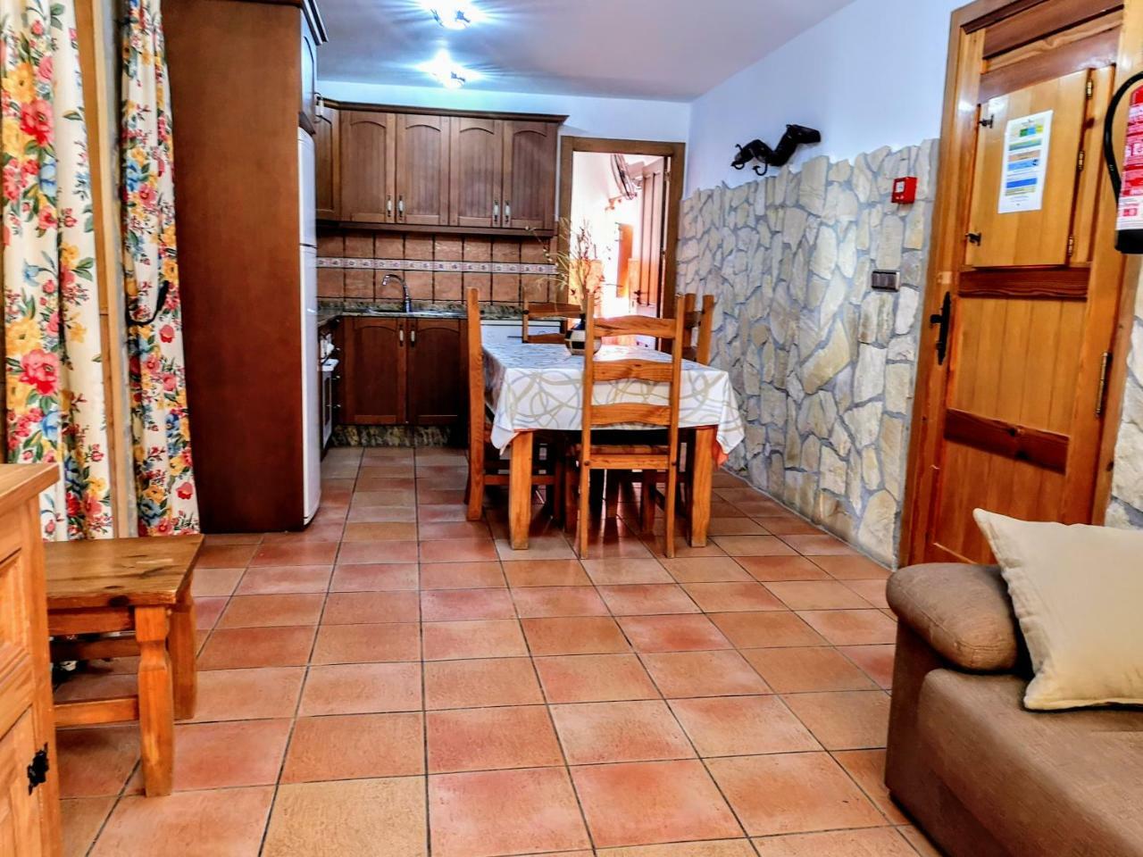 Complejo Rural Sol De Taberno Pensionat Exteriör bild